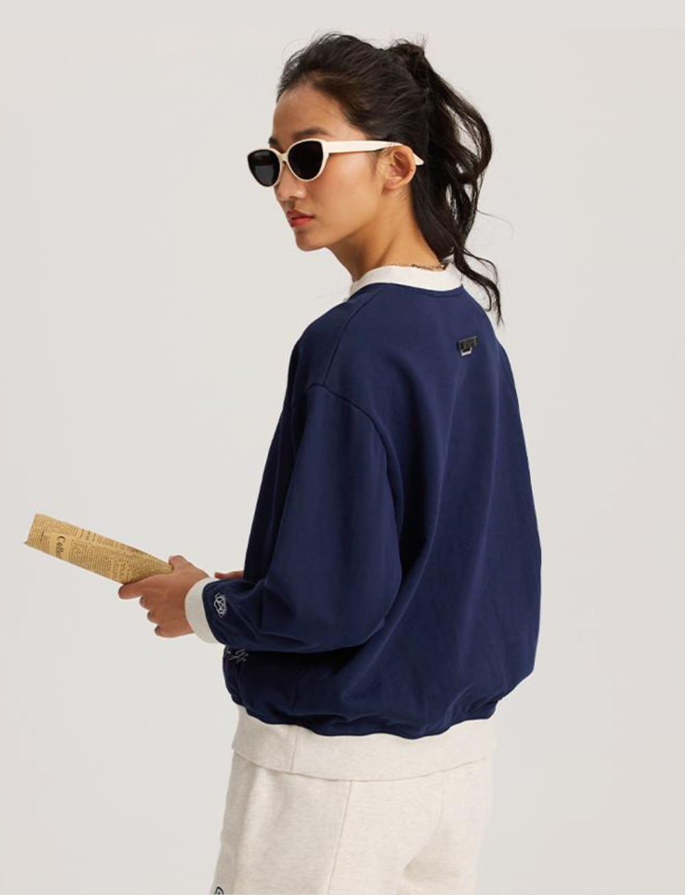 Navy Blue Embroidery Sweatshirt